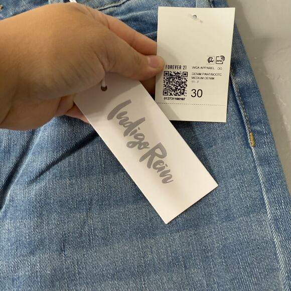 Forever 21 Indigo Rein High Rise Denim Bootcut Flare Pants, 30x32 1/ - Picture 4 of 8